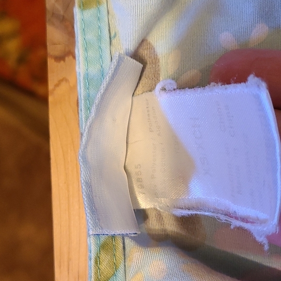 SB Scrubs Top Fitted Sz XS Floral - Picture 8 of 9